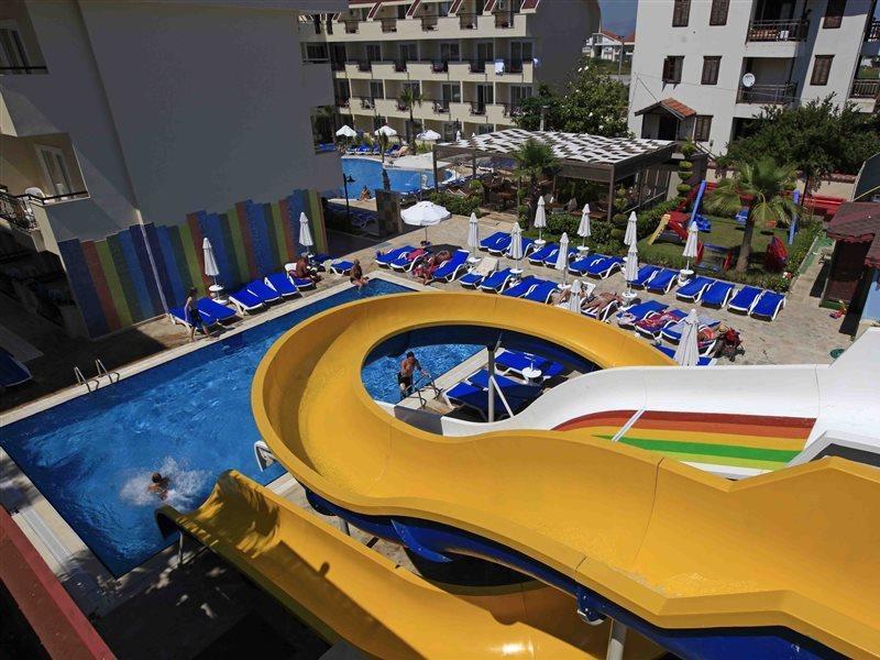 Sun City Apartments & Hotel Side Exterior photo